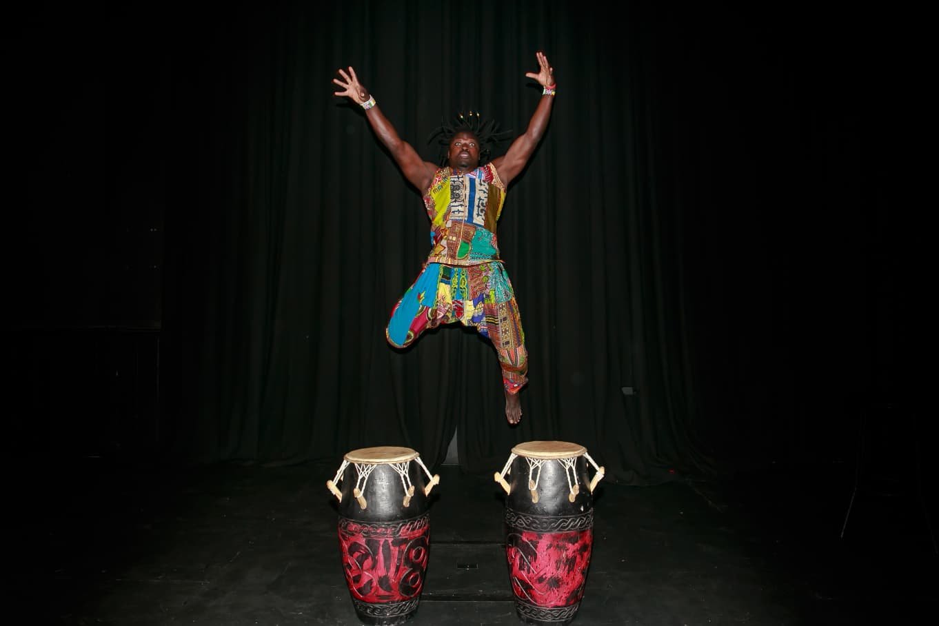 Shake The Ground (Vol. 4) - Experience the Pulse of West Africa. From Guinea to Ghana. - Image 5